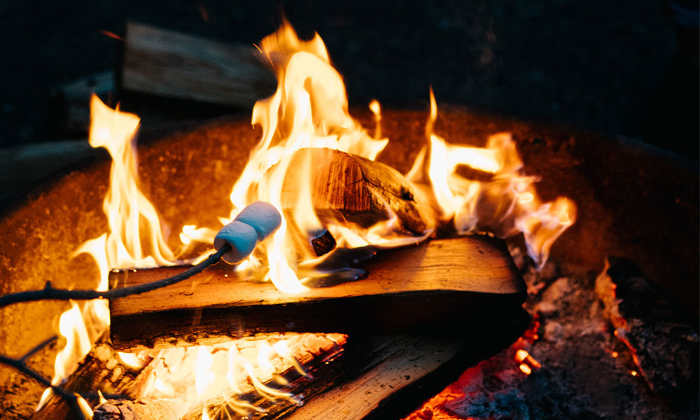 How To Build The Perfect Fire In The Backcountry